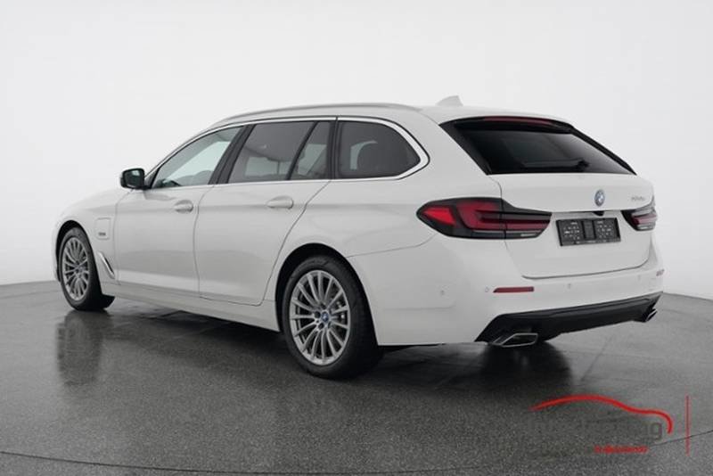 BMW 520e Touring Steptronic, Plug-in-Hybrid Benzin/Elektro, Occasion / Gebraucht, Automatik - 4