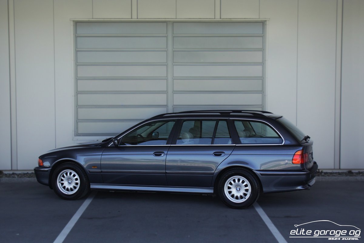 BMW 523i Touring, Essence, Occasion / Utilisé, Automatique - 3