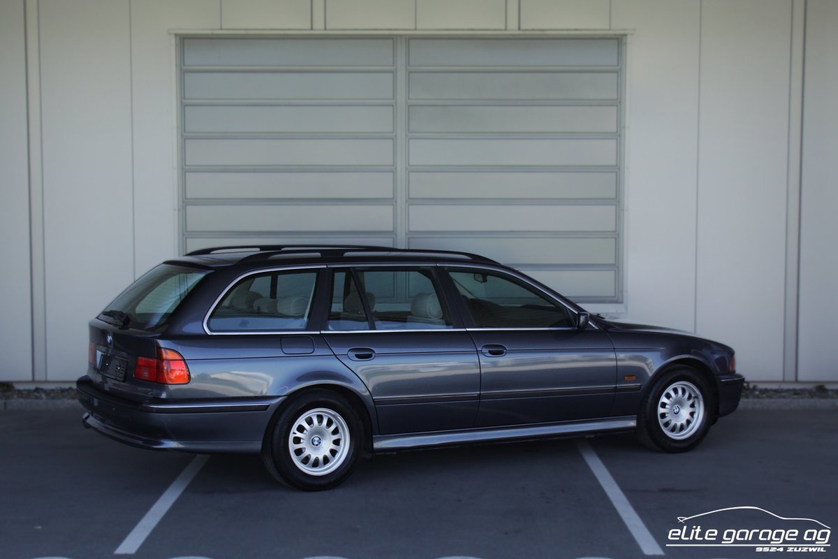 BMW 523i Touring, Essence, Occasion / Utilisé, Automatique - 5