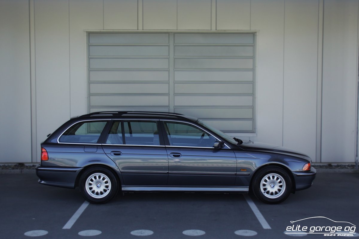 BMW 523i Touring, Essence, Occasion / Utilisé, Automatique - 6