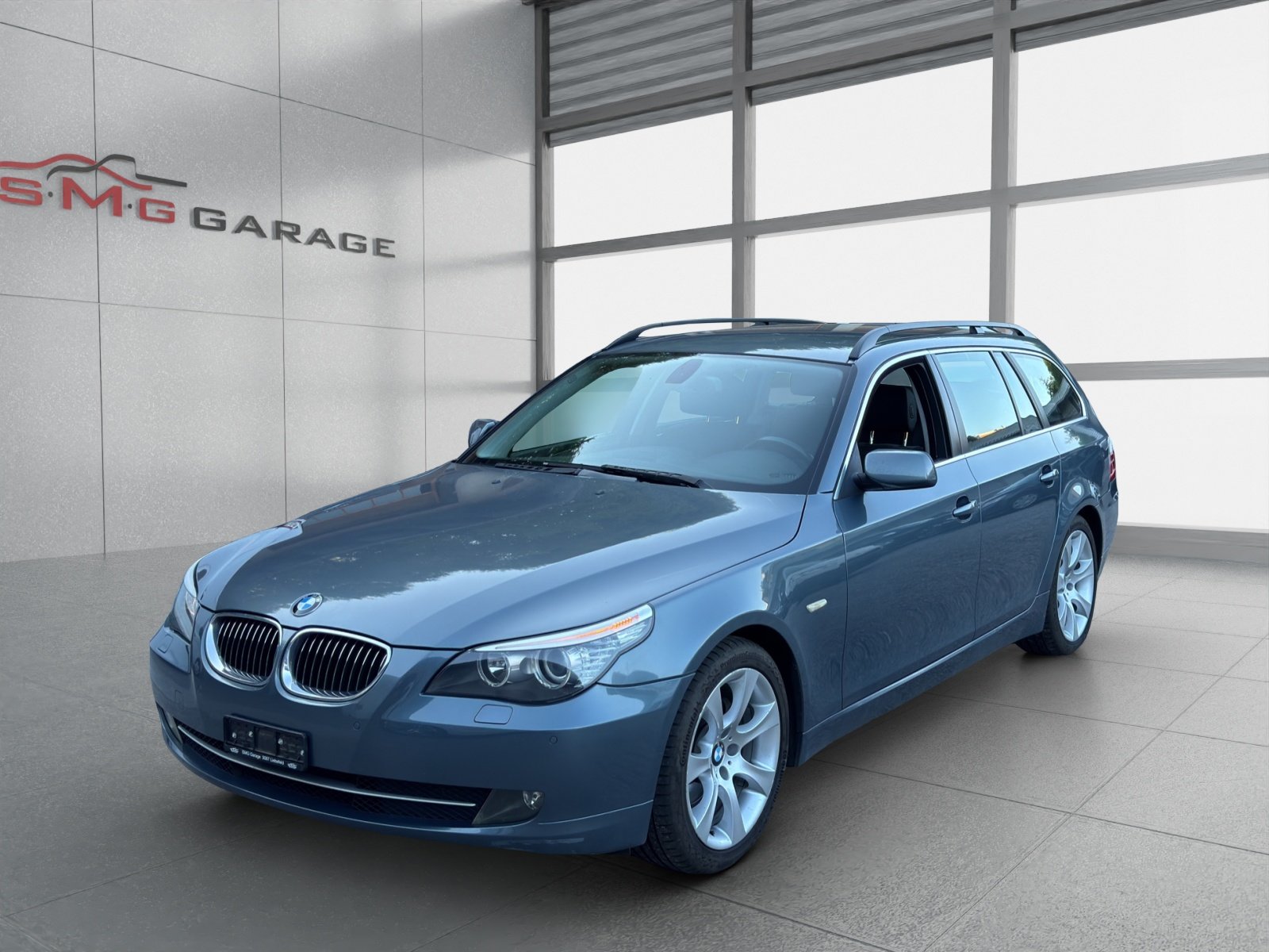 BMW 523i Touring Steptronic
