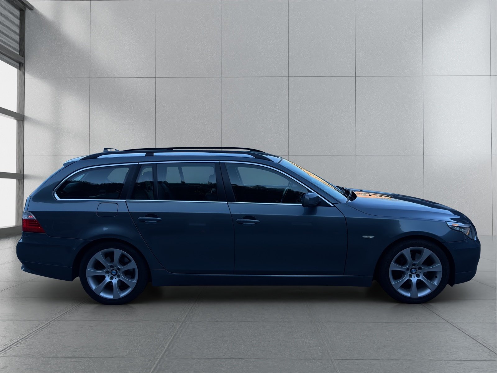 BMW 523i Touring Steptronic, Benzin, Occasion / Gebraucht, Automatik - 5