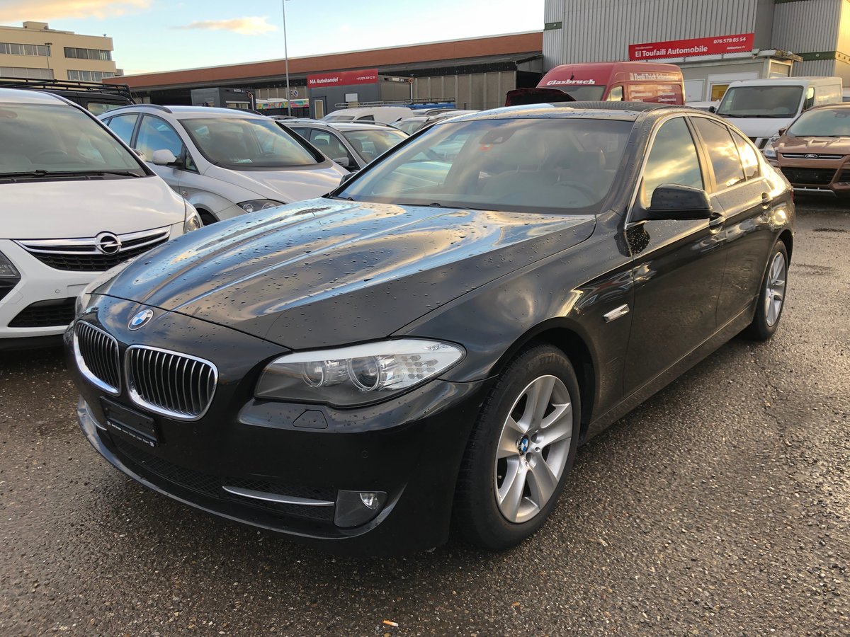 BMW 523i