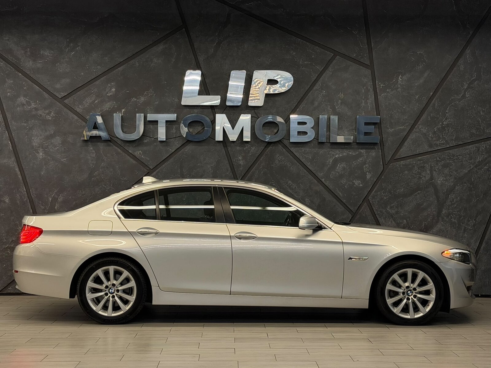 BMW 523i Steptronic, Essence, Occasion / Utilisé, Automatique - 5