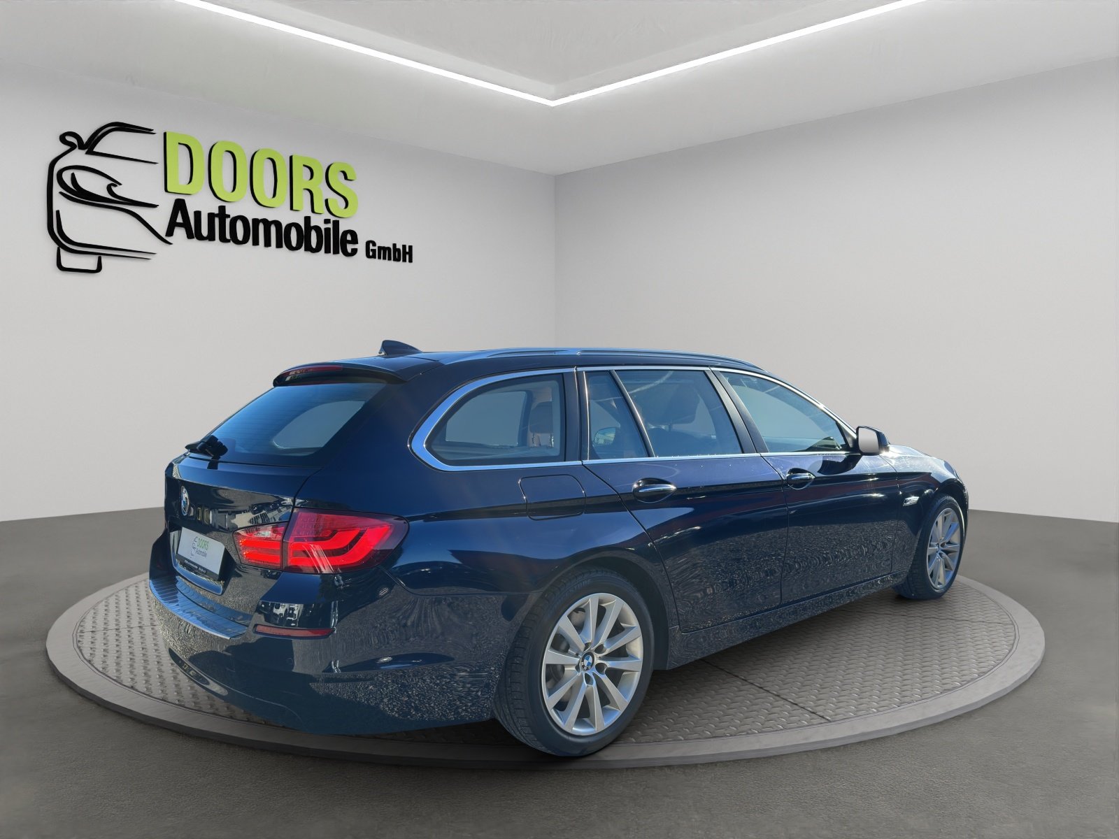BMW 525d Touring Steptronic, Diesel, Occasion / Utilisé, Automatique - 4