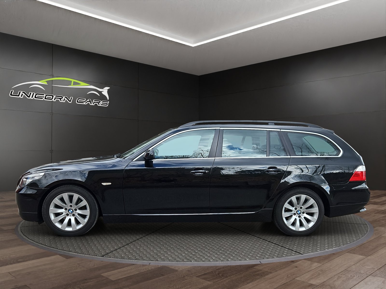 BMW 525d Touring Steptronic, Diesel, Occasion / Utilisé, Automatique - 4