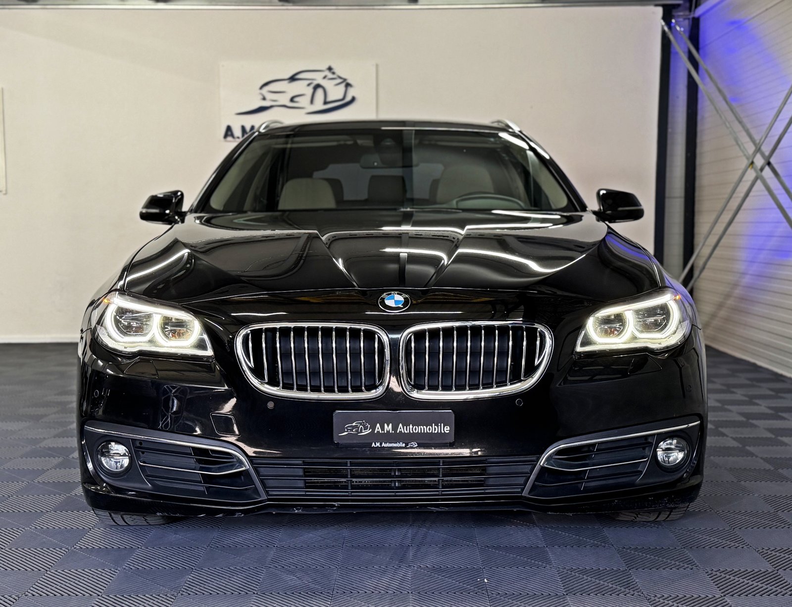 BMW 525d Touring Luxury Line Steptronic, Diesel, Occasion / Utilisé, Automatique - 2