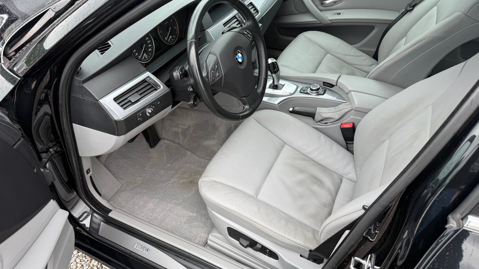 BMW 525xd Touring Steptronic, Diesel, Occasion / Utilisé, Automatique - 2