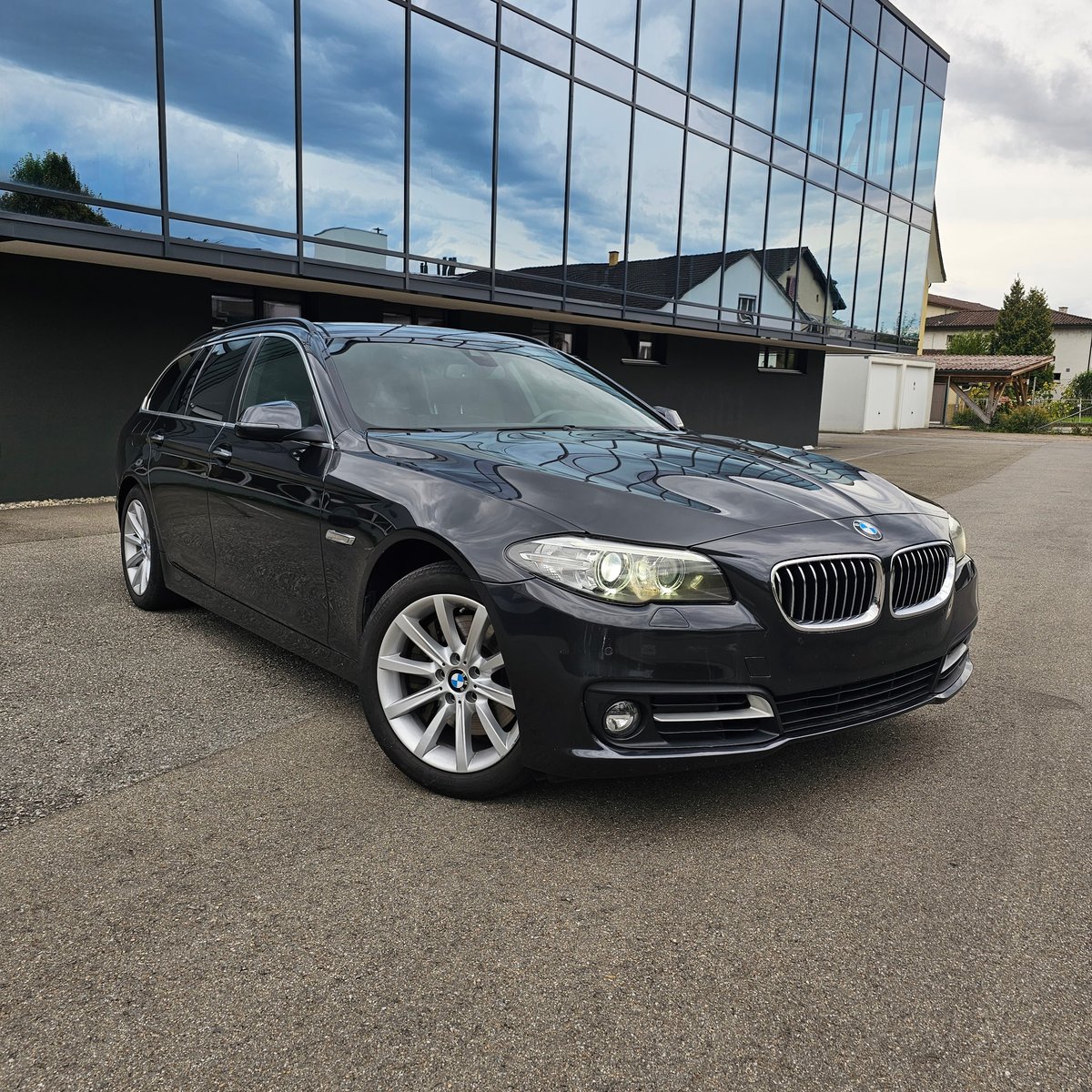 BMW 525d Touring Steptronic