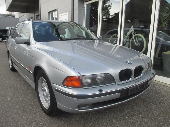 BMW 528i Touring, Benzin, Occasion / Gebraucht, Handschaltung