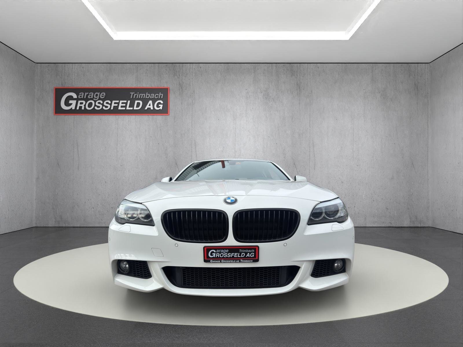 BMW 528i SAG Touring, Petrol, Second hand / Used, Automatic - 2