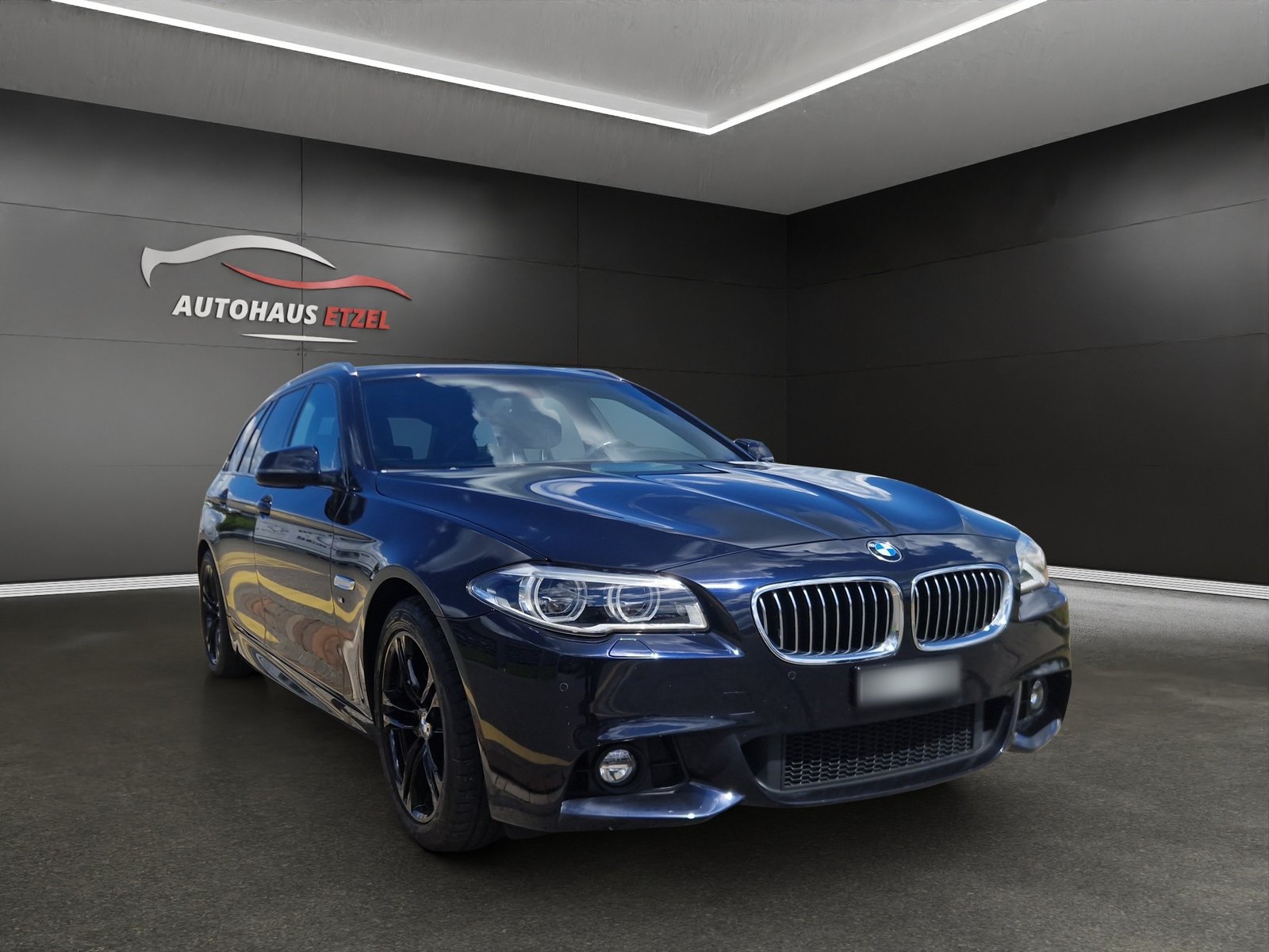 BMW 528i MSport Touring MSteptronic, Petrol, Second hand / Used, Automatic - 3