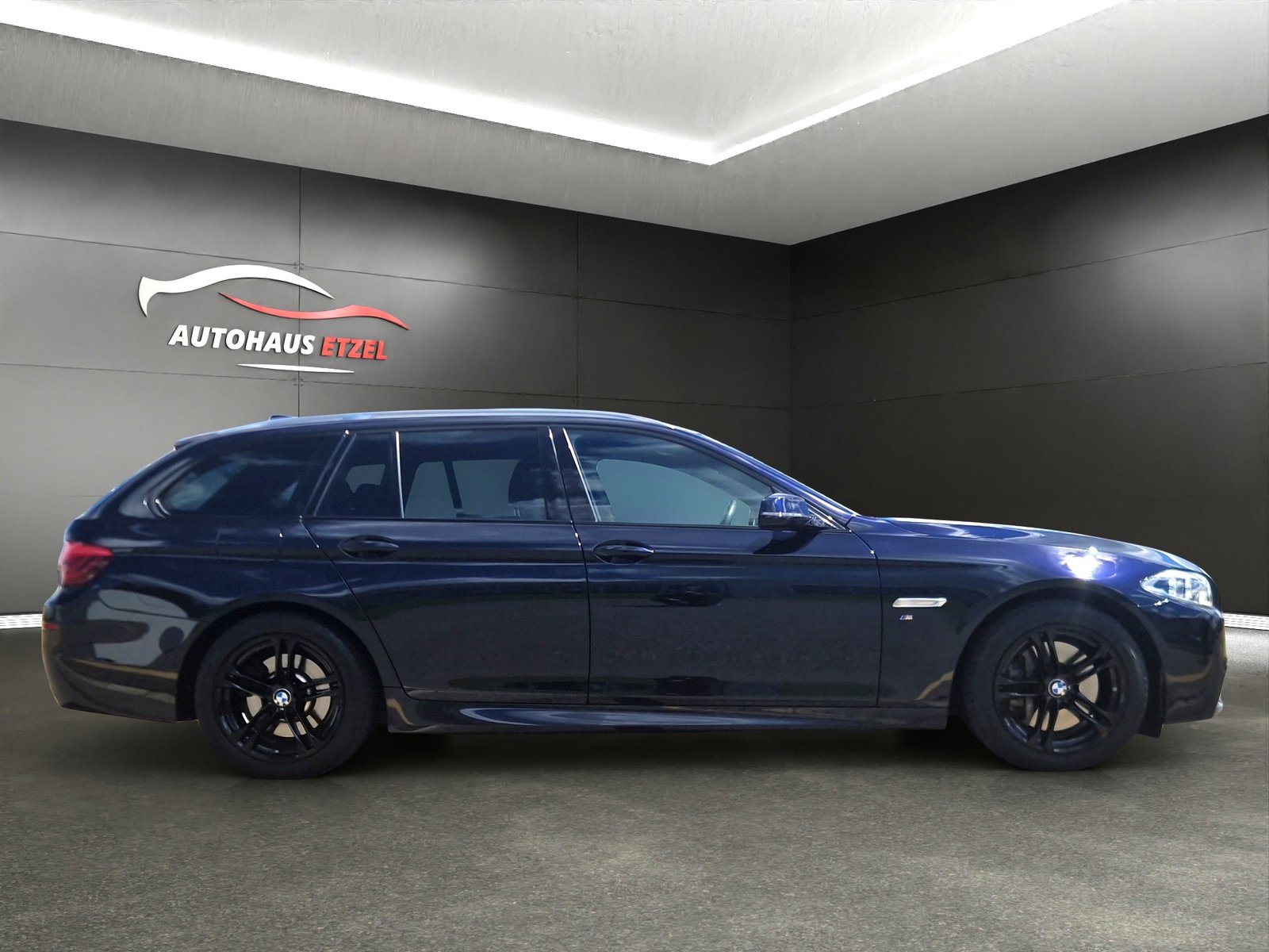 BMW 528i MSport Touring MSteptronic, Petrol, Second hand / Used, Automatic - 4