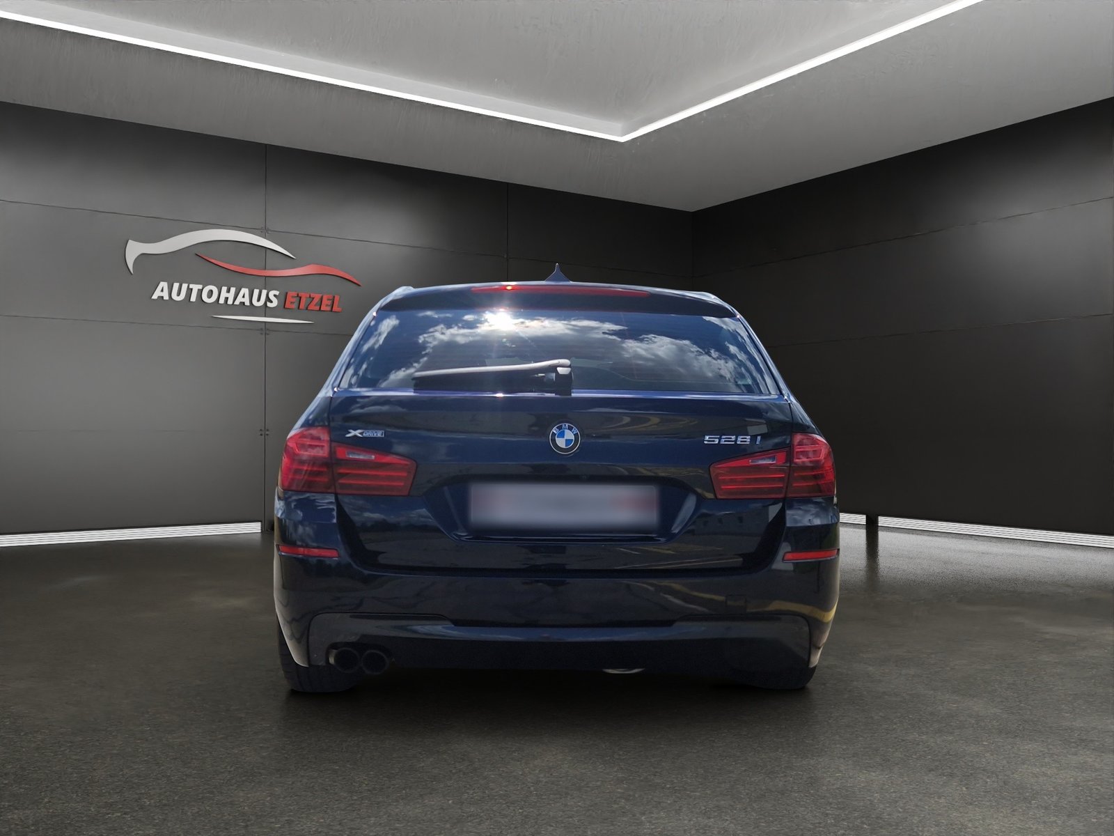 BMW 528i MSport Touring MSteptronic, Petrol, Second hand / Used, Automatic - 7