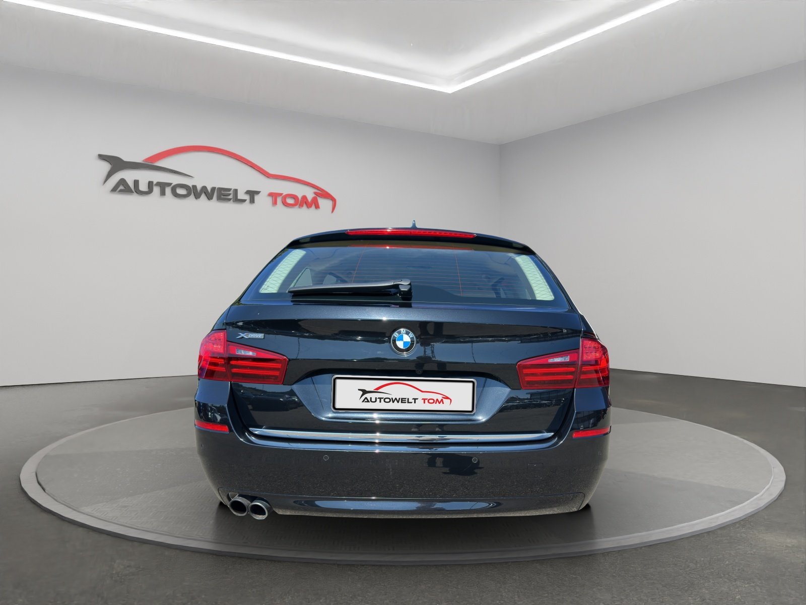 BMW 528i Touring Luxury Line Steptronic, Benzin, Occasion / Gebraucht, Automatik - 4