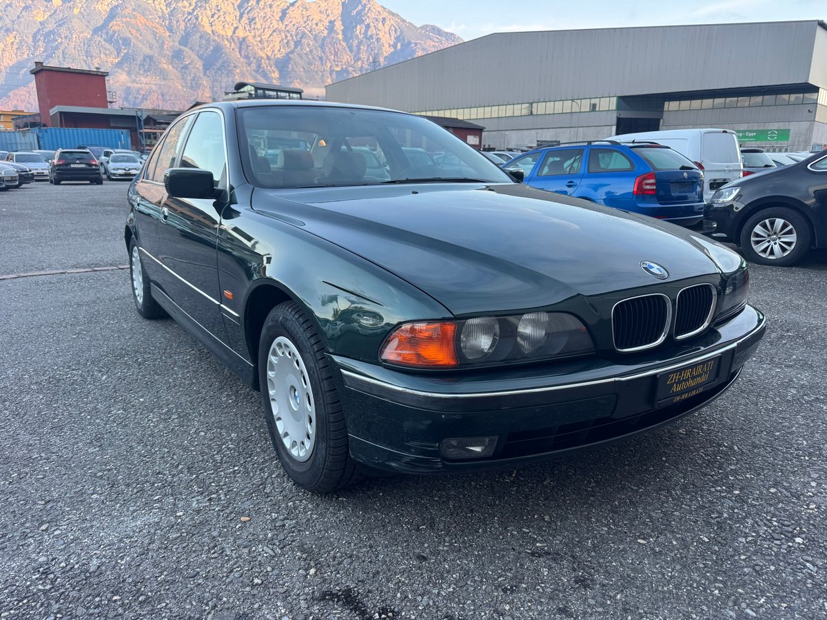 BMW 528i