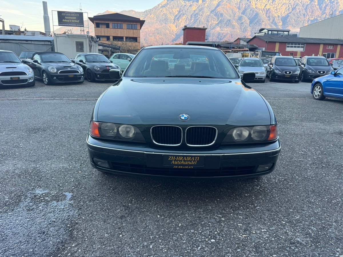BMW 528i, Petrol, Second hand / Used, Automatic - 2