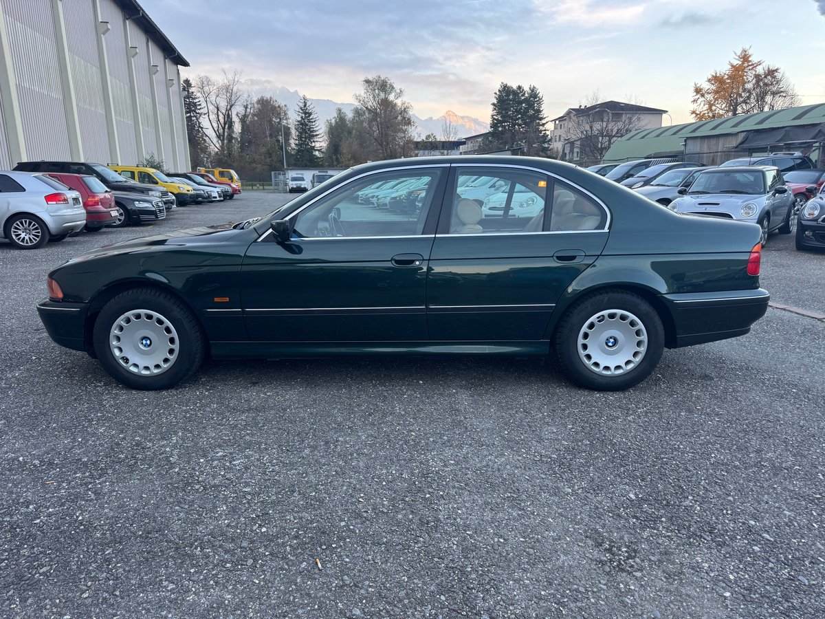 BMW 528i, Petrol, Second hand / Used, Automatic - 4