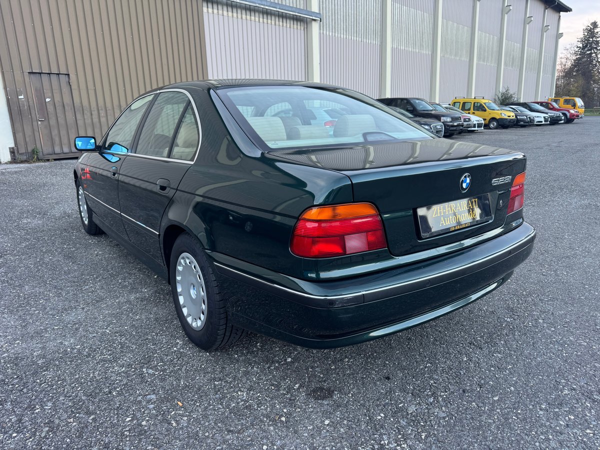 BMW 528i, Petrol, Second hand / Used, Automatic - 5