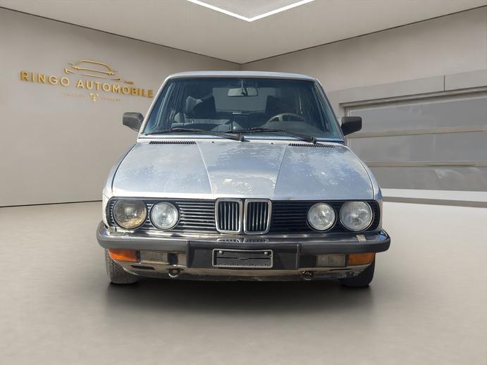 BMW 528i, Benzin, Occasion / Gebraucht, Handschaltung