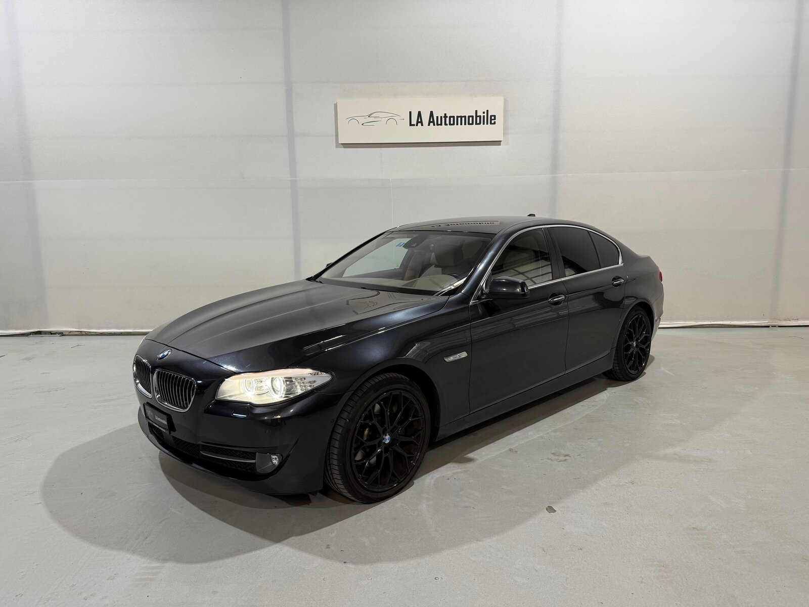 BMW 528i Steptronic