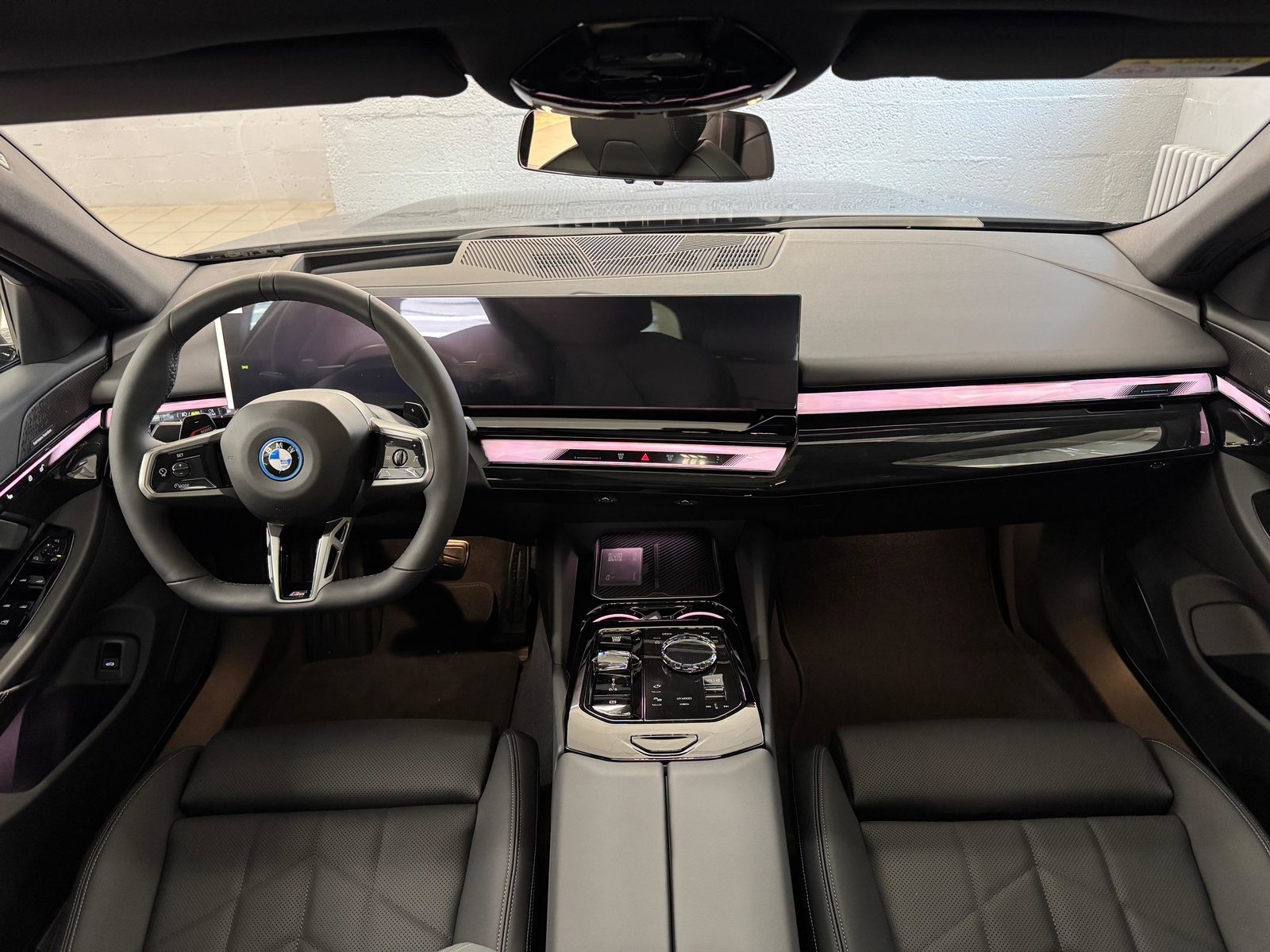 BMW 530e xDrive Touring, Plug-in-Hybrid Benzin/Elektro, Neuwagen, Automatik - 7