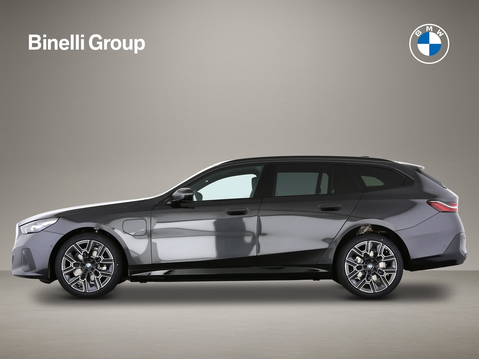 BMW 530e Touring, Plug-in-Hybrid Benzin/Elektro, Neuwagen, Automatik - 3
