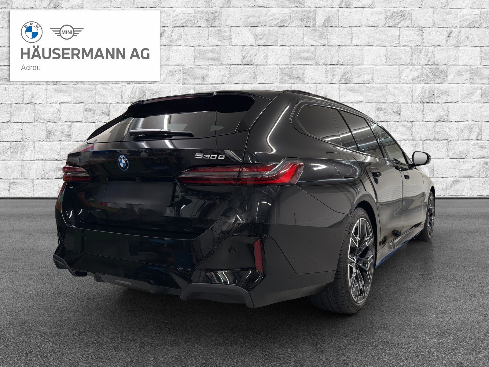 BMW 530e Touring M Sport Steptronic, Plug-in-Hybrid Benzin/Elektro, Neuwagen, Automatik - 5