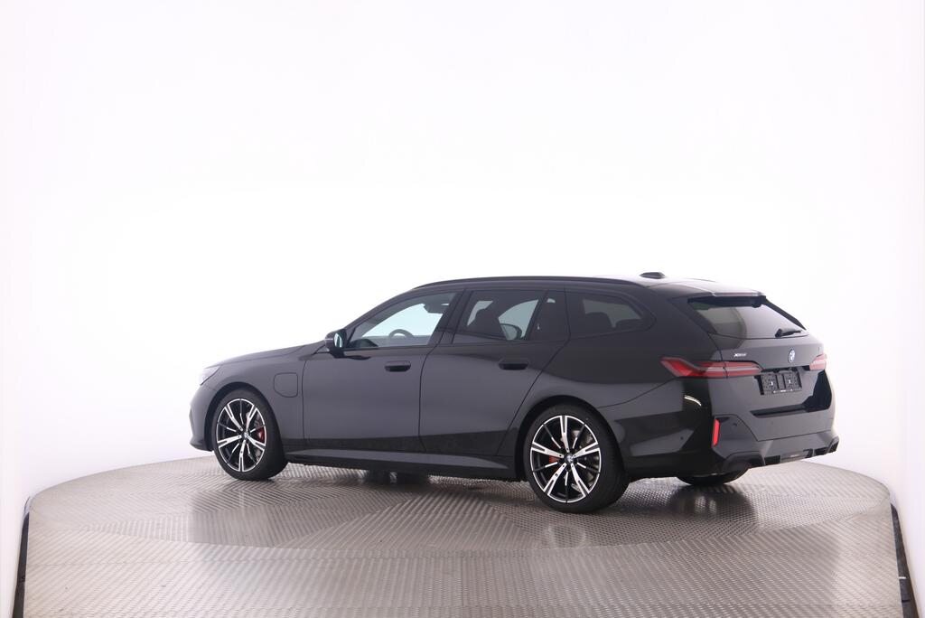 BMW 530e xDrive Touring, Plug-in-Hybrid Benzin/Elektro, Neuwagen, Automatik - 4