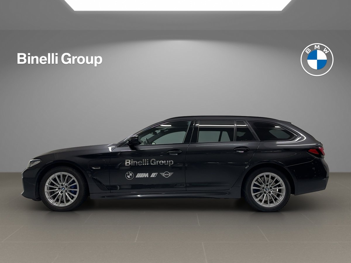 BMW 530e xDr Tour PureM Sport, Plug-in-Hybrid Benzin/Elektro, Occasion / Gebraucht, Automatik - 2