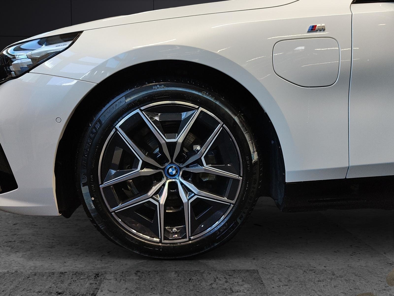 BMW 530e xDrive Touring/Attraktiven Leasingzinssatz ab 0,9 % bei, Hybride Rechargeable Essence/Électricité, Occasion / Utilisé, Automatique - 5
