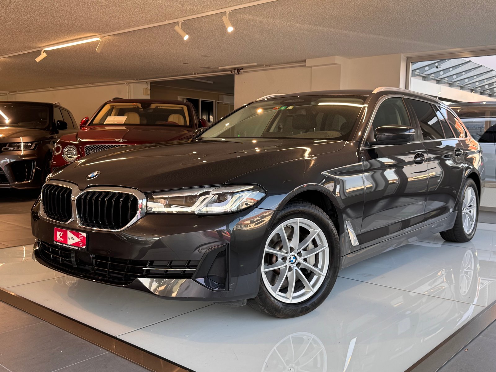 BMW 530i 48V Touring Steptronic