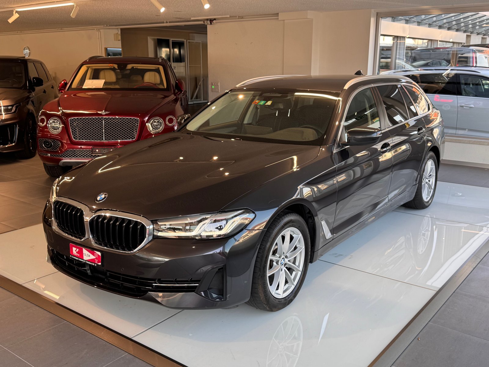 BMW 530i 48V Touring Steptronic, Hybride Léger Essence/Électricité, Occasion / Utilisé, Automatique - 2
