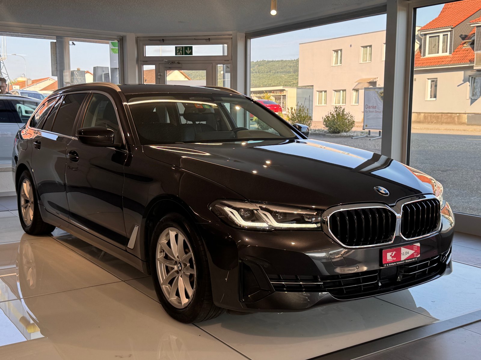 BMW 530i 48V Touring Steptronic, Hybride Léger Essence/Électricité, Occasion / Utilisé, Automatique - 4