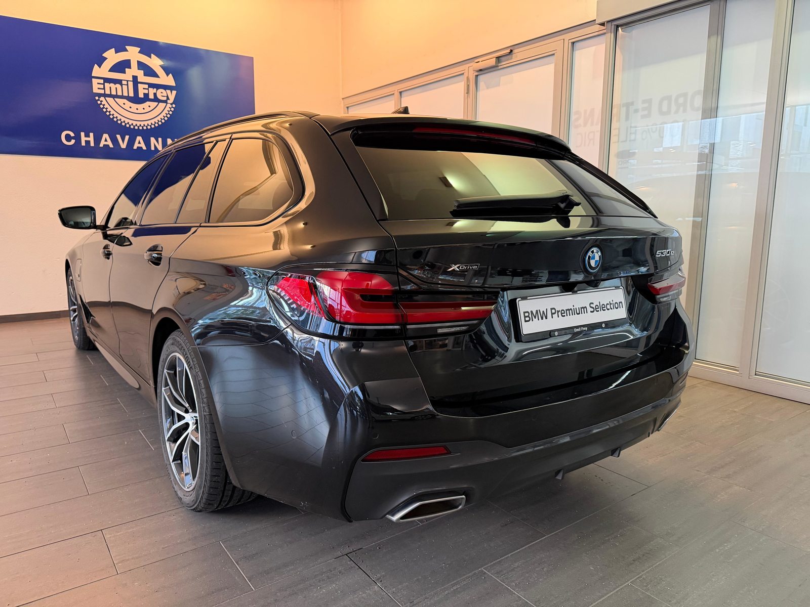BMW 530e xDrive Touring M-Sport, Plug-in-Hybrid Benzina/Elettrica, Occasioni / Usate, Automatico - 4