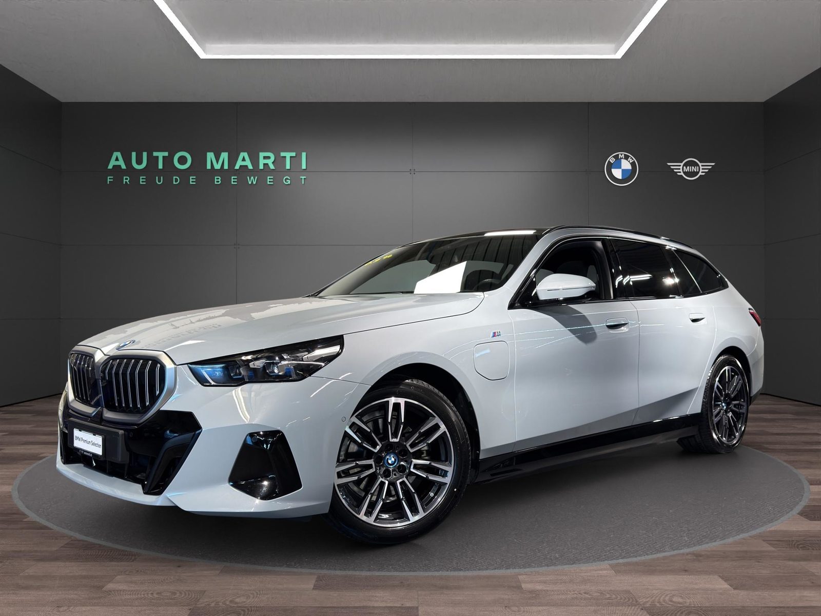BMW 530e xDrive Touring