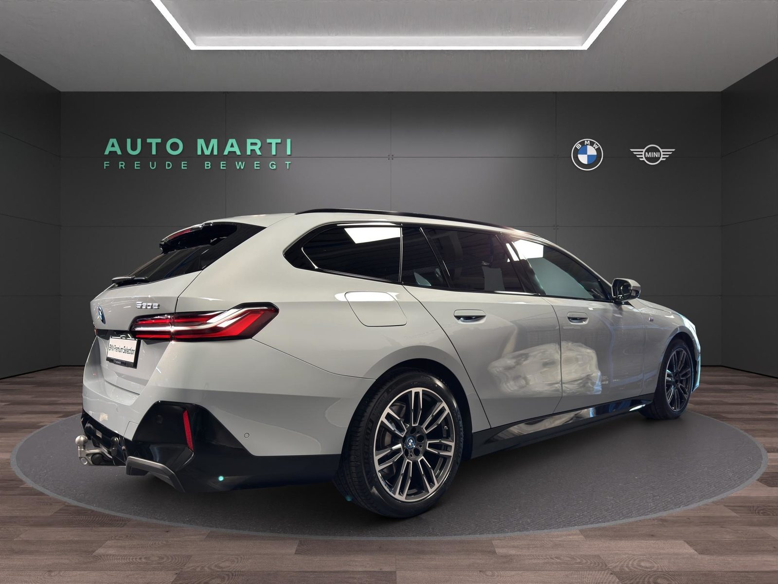 BMW 530e xDrive Touring M Sport, Plug-in-Hybrid Benzina/Elettrica, Occasioni / Usate, Automatico - 5