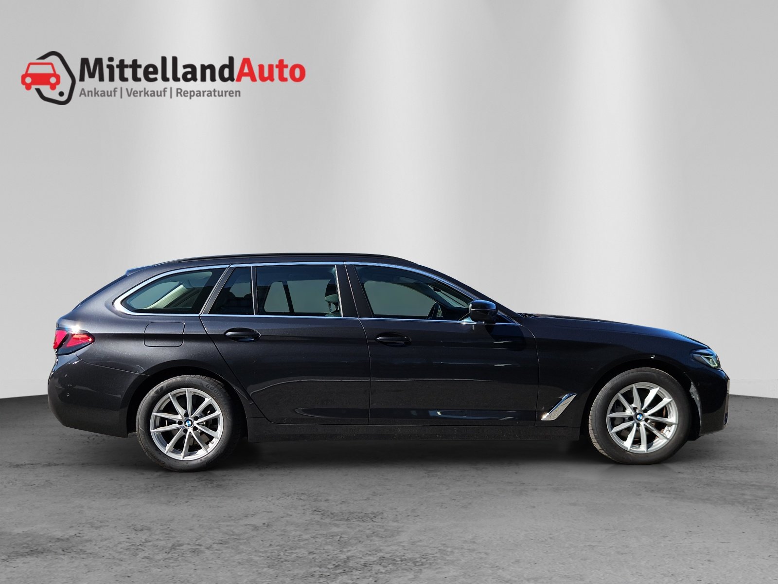 BMW 530d 48V Touring Steptronic, Mild-Hybrid Diesel/Electric, Second hand / Used, Automatic - 4