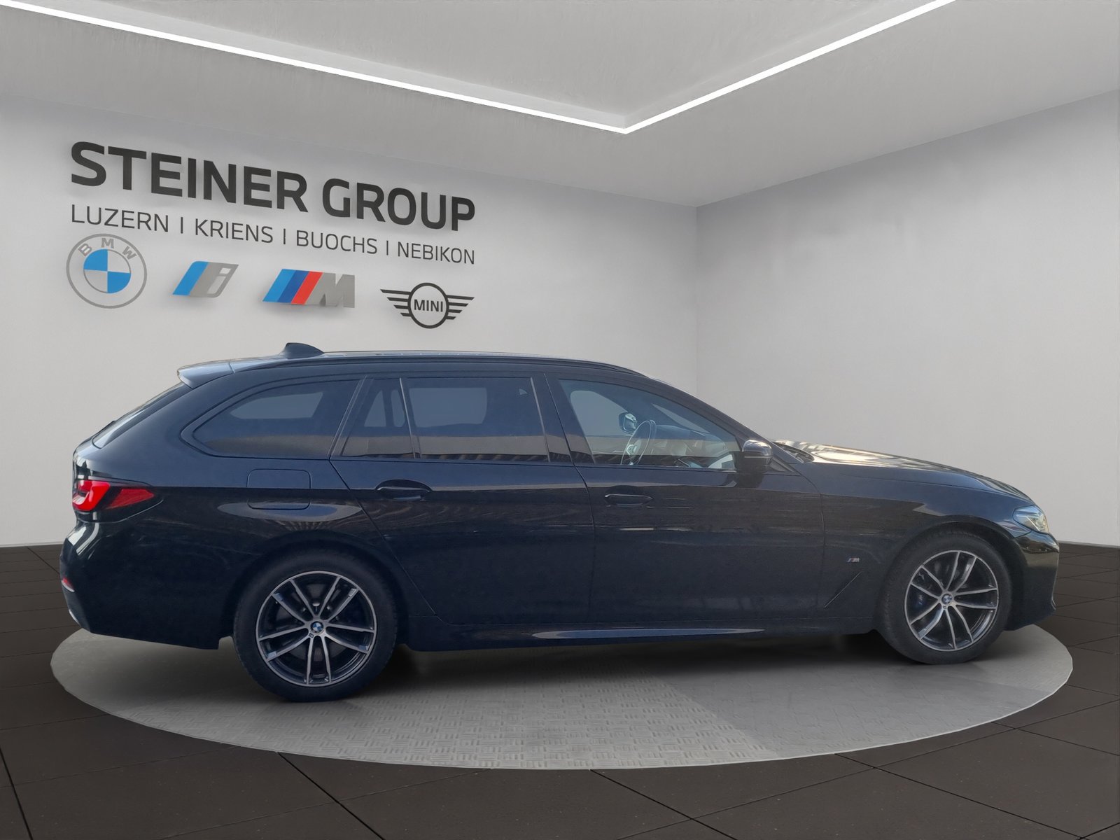 BMW 530e Touring M Sport Steptronic, Hybride Rechargeable Essence/Électricité, Occasion / Utilisé, Automatique - 4
