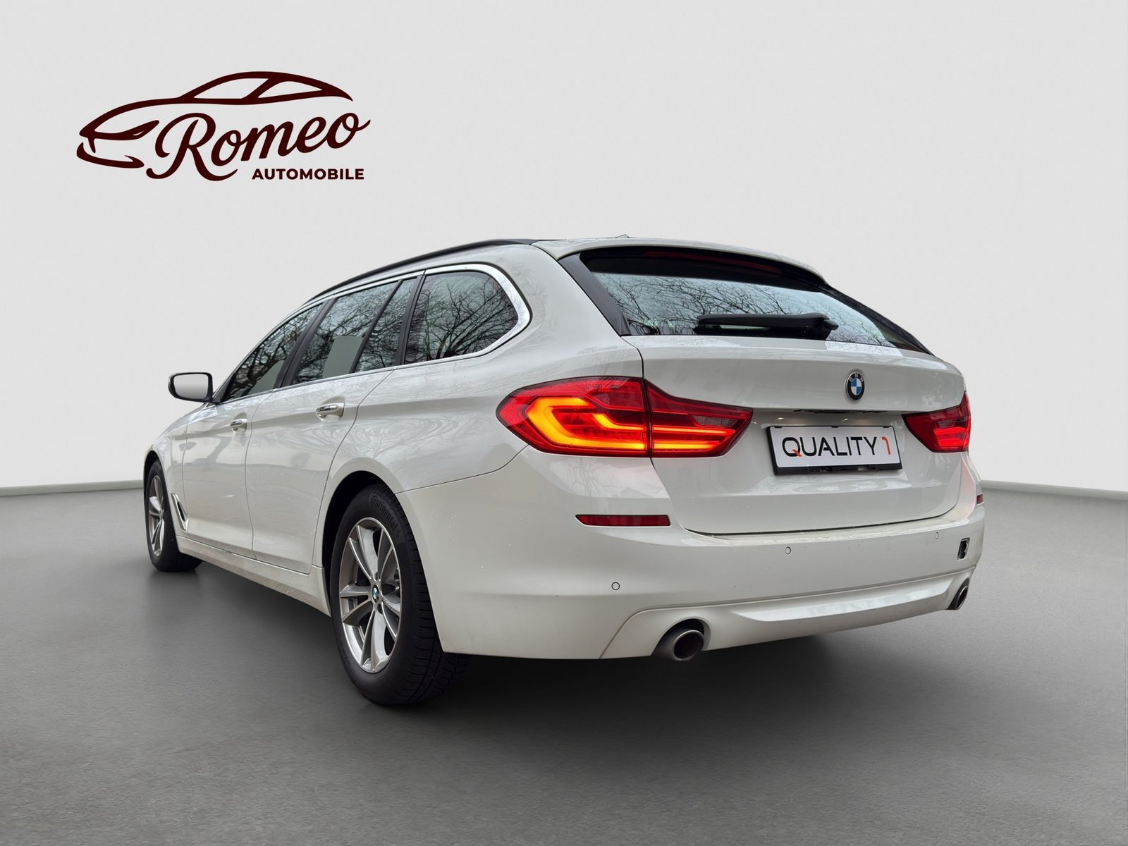 BMW 530d Touring Steptronic ** CH Fhz ** 1. Hand ** A, Diesel, Occasioni / Usate, Automatico - 2