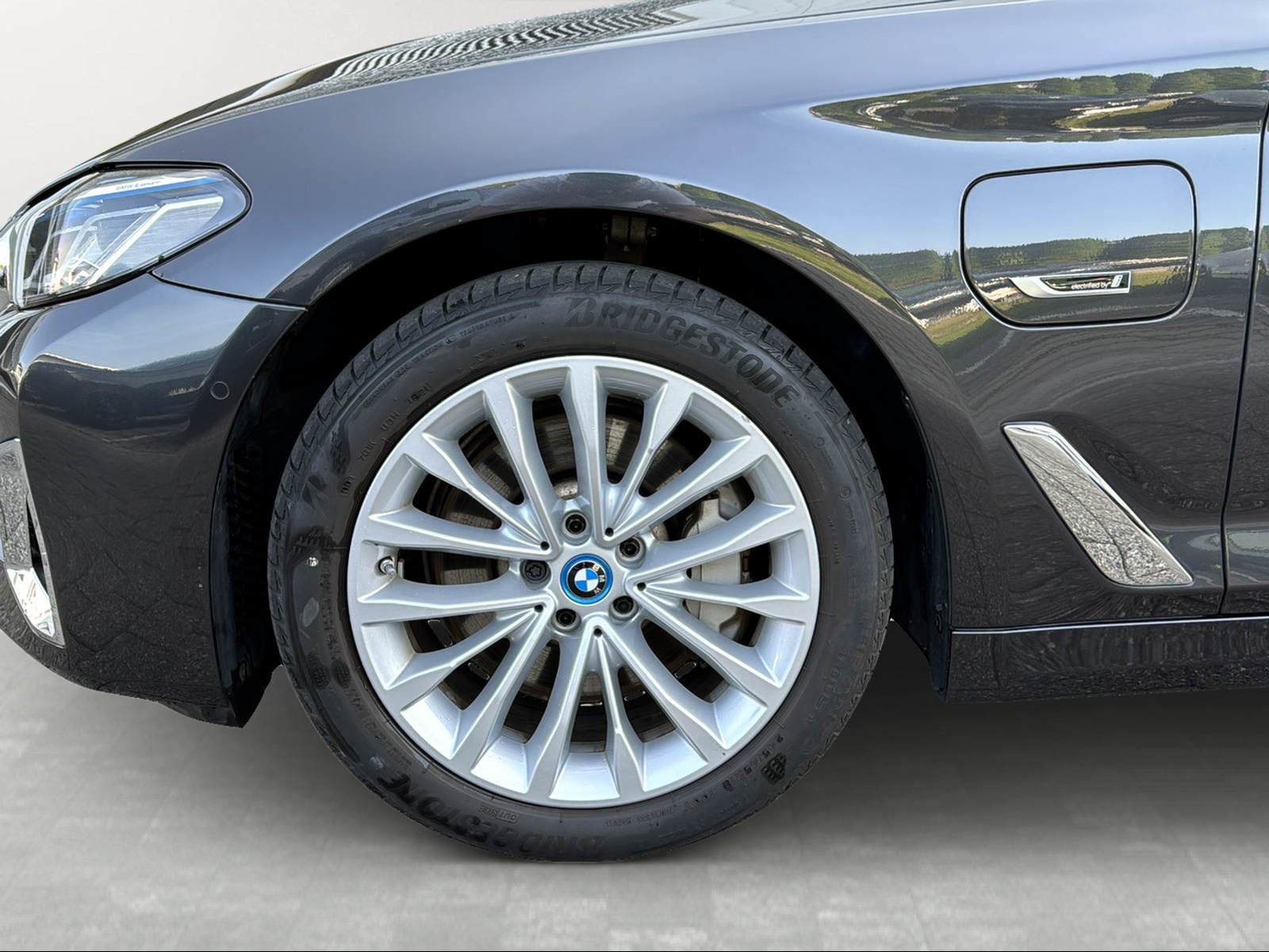BMW 530e Touring Luxury Line Steptronic, Plug-in-Hybrid Benzin/Elektro, Occasion / Gebraucht, Automatik - 7