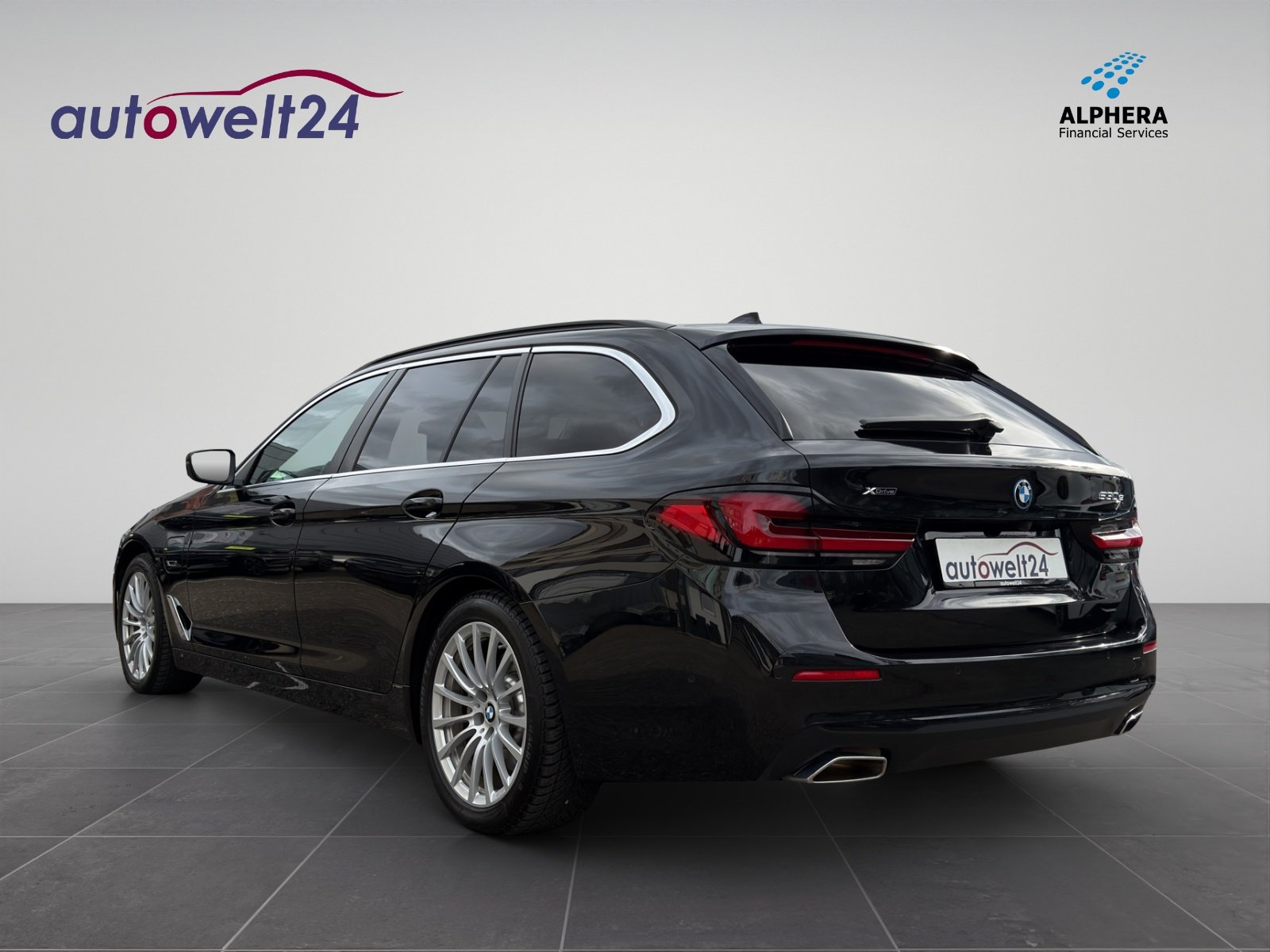 BMW 530e Touring Steptronic, Plug-in-Hybrid Benzin/Elektro, Occasion / Gebraucht, Automatik - 7