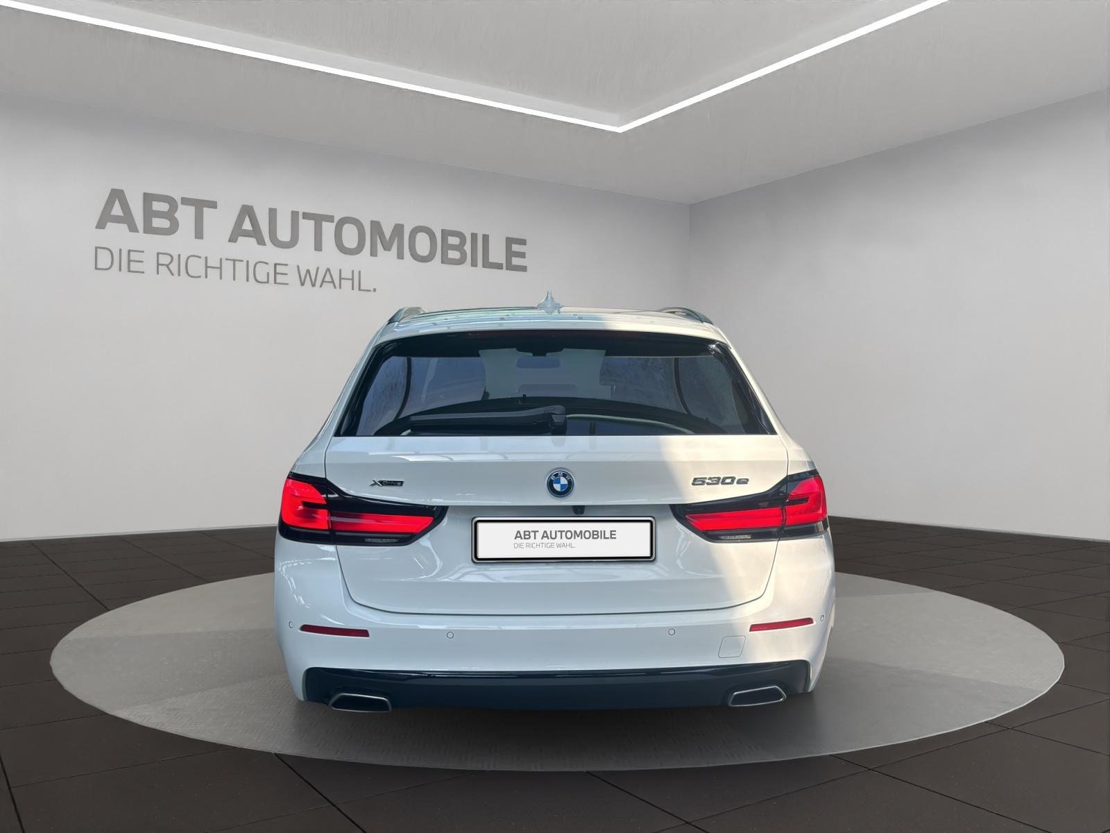 BMW 530e xDrive Touring, Plug-in-Hybrid Benzin/Elektro, Occasion / Gebraucht, Automatik - 6