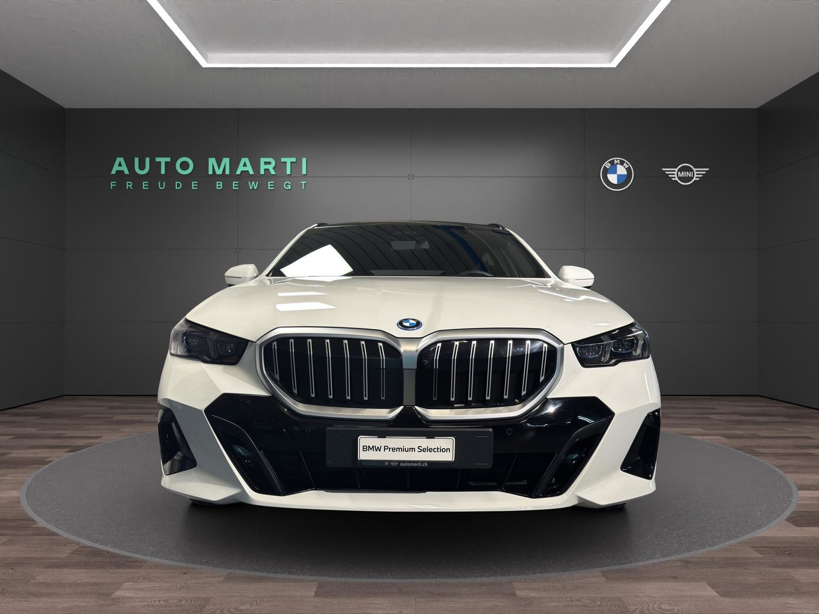 BMW 530e xDrive Touring M Sport, Plug-in-Hybrid Benzin/Elektro, Occasion / Gebraucht, Automatik - 6