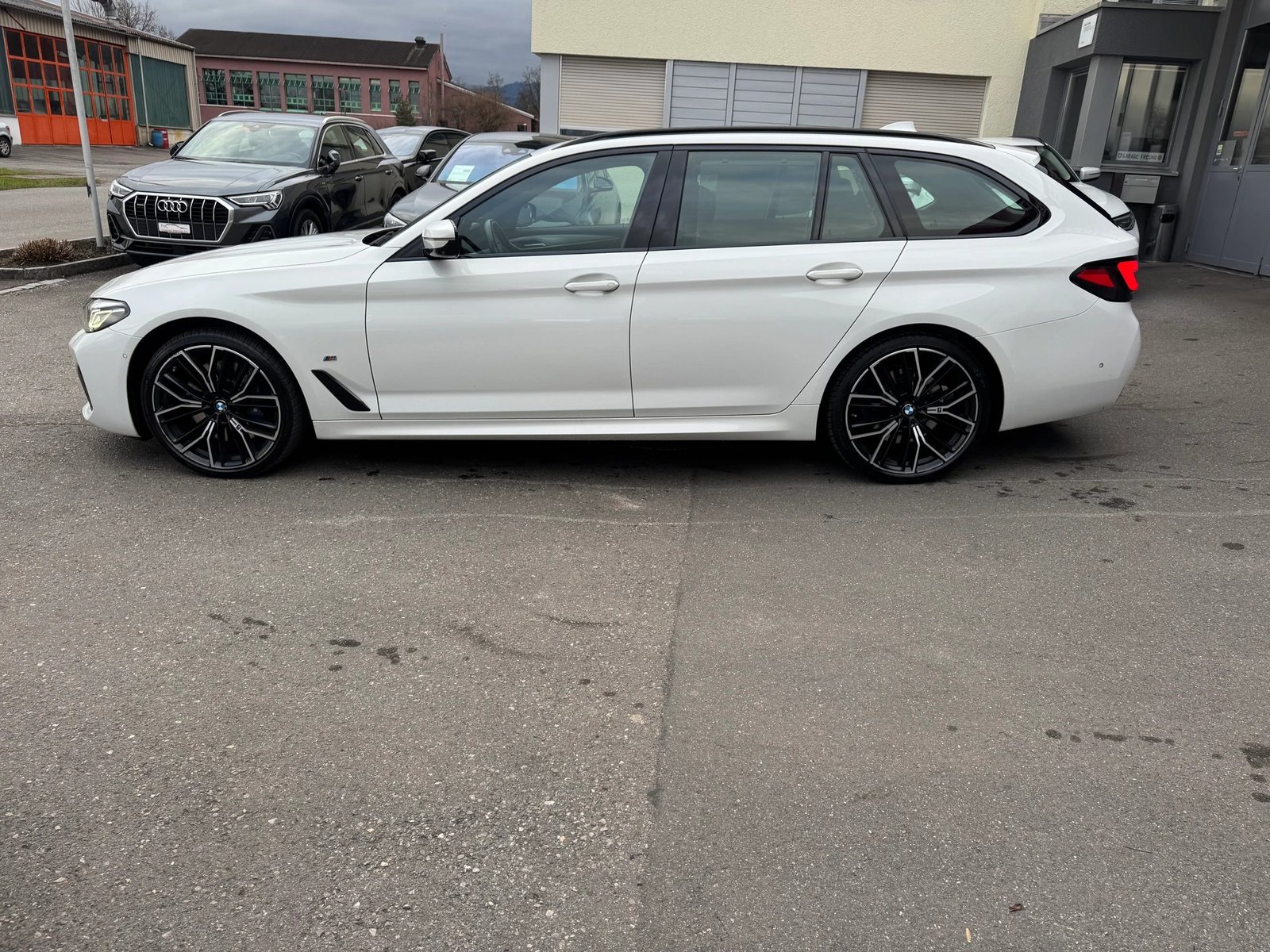 BMW 530d 48V Touring M Sport Steptronic, Hybride Léger Diesel/Électricité, Occasion / Utilisé, Automatique - 7