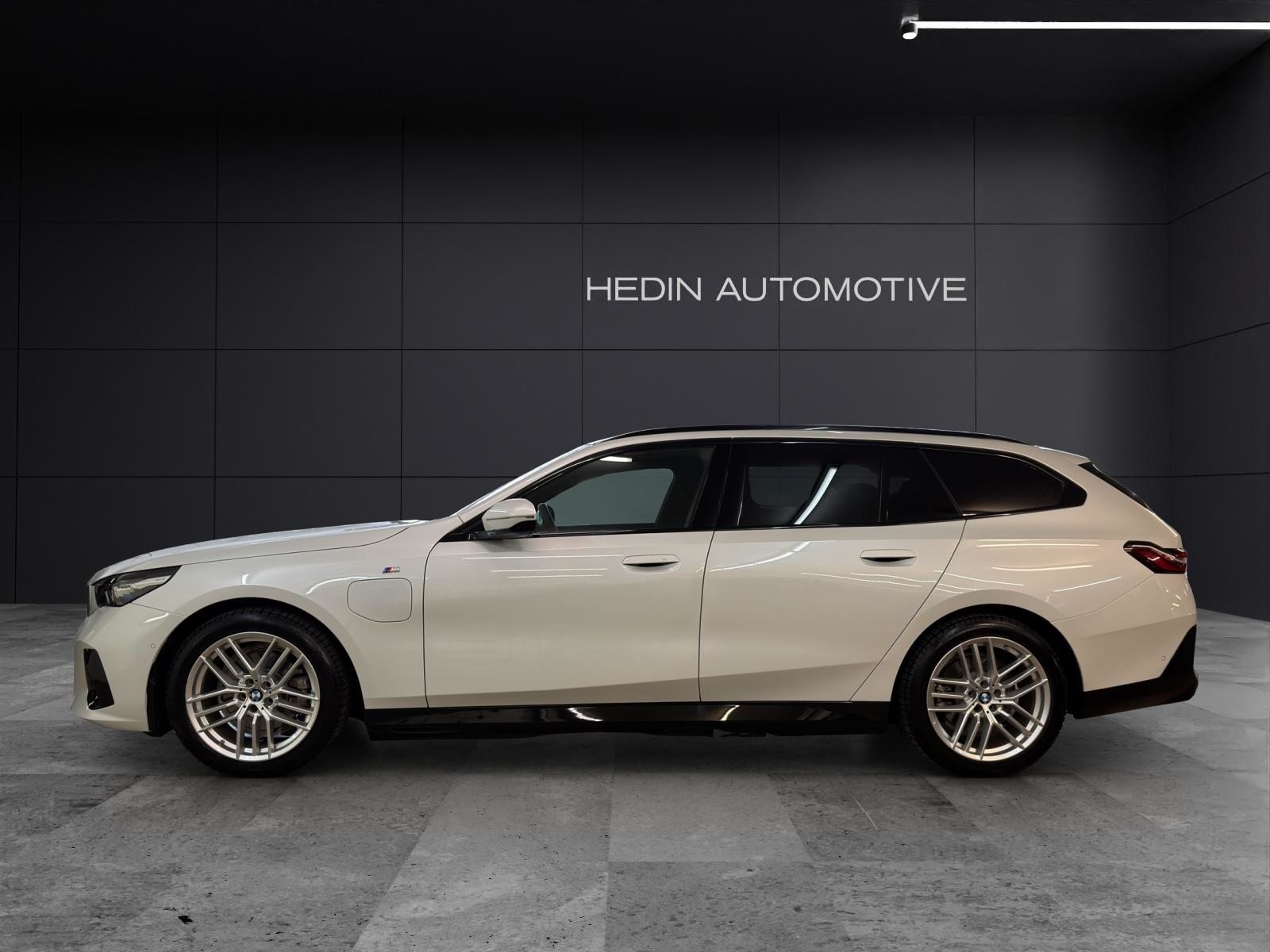 BMW 530e xDrive Touring, Plug-in-Hybrid Benzina/Elettrica, Occasioni / Usate, Automatico - 2