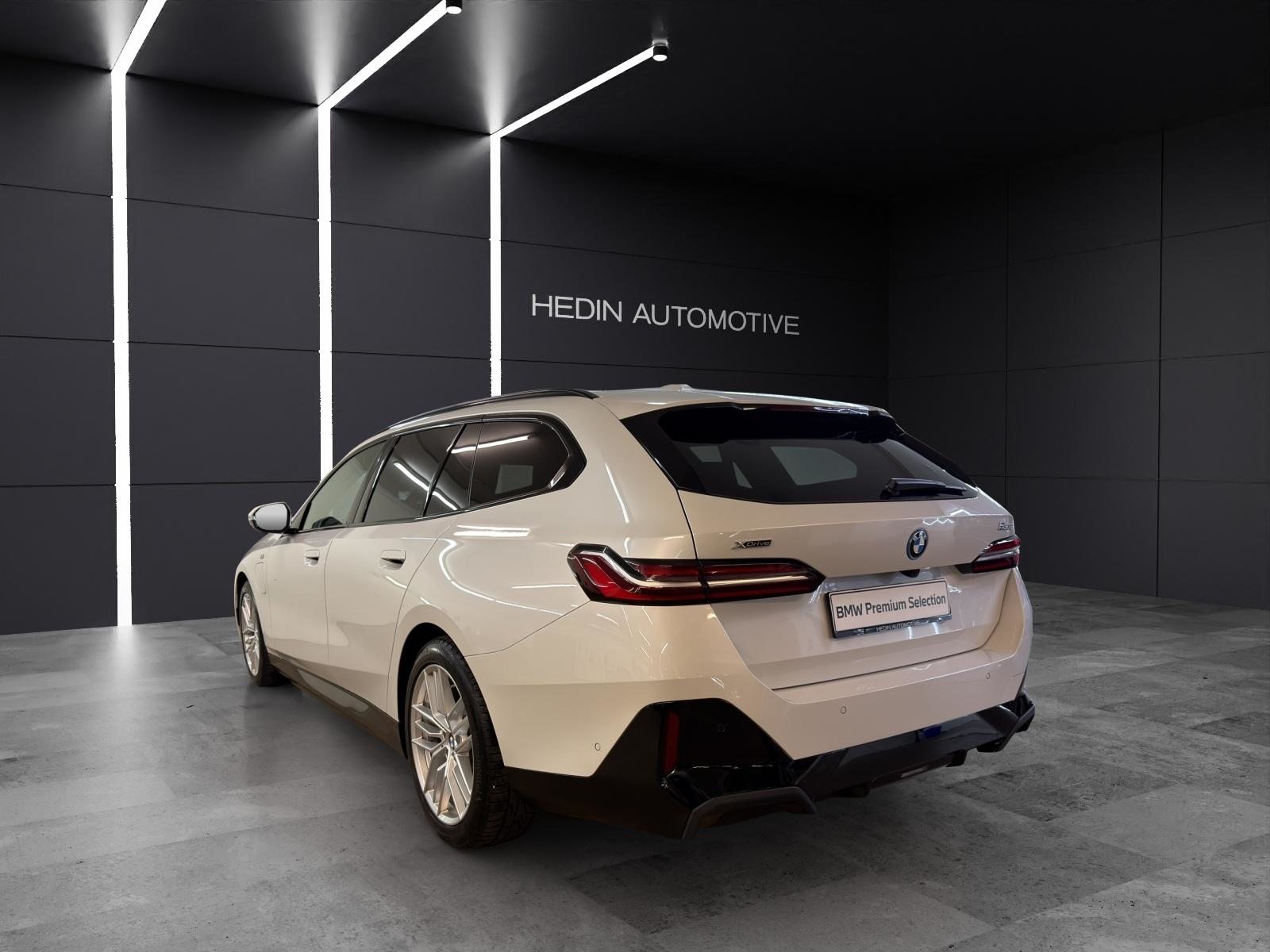 BMW 530e xDrive Touring, Plug-in-Hybrid Benzina/Elettrica, Occasioni / Usate, Automatico - 3