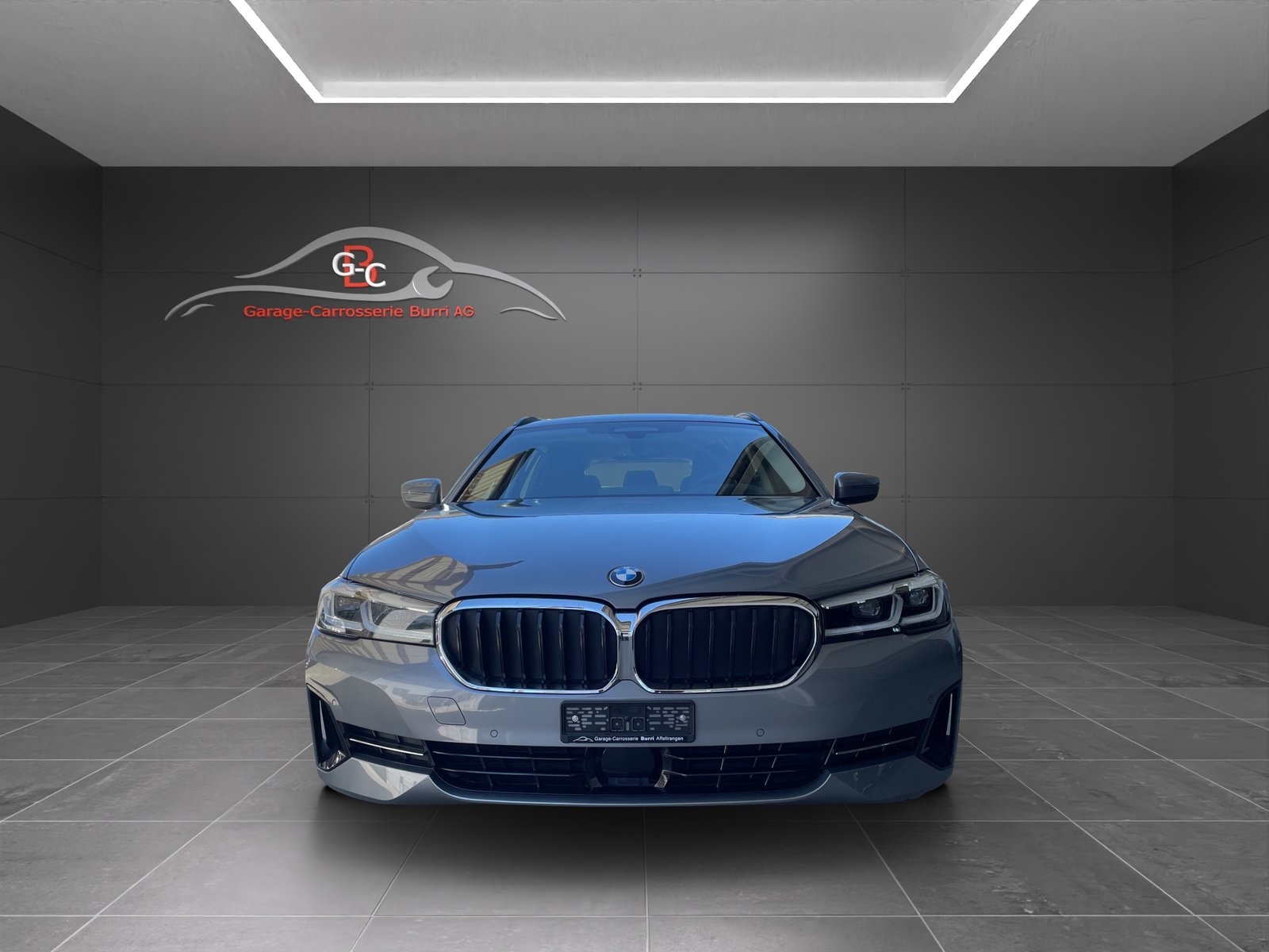 BMW 530d 48V Touring Steptronic, Mild-Hybrid Diesel/Electric, Second hand / Used, Automatic - 2