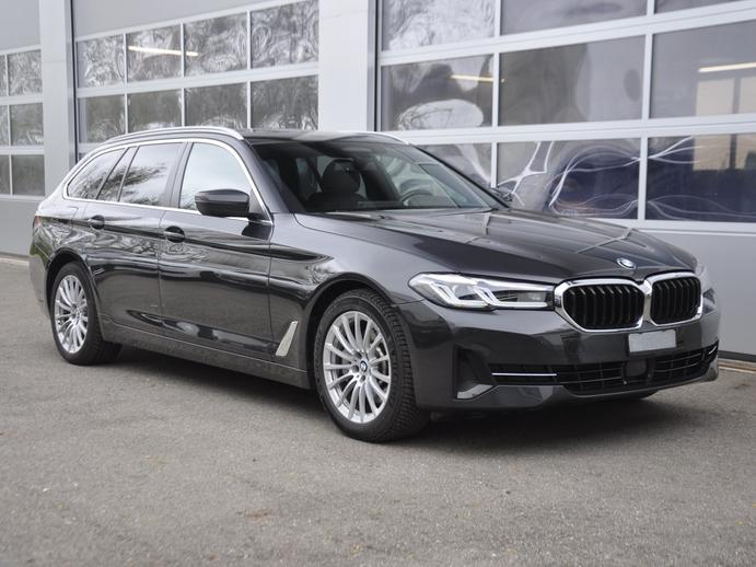BMW 530e Touring Steptronic I Anhängerkupplung, Plug-in-Hybrid Benzin/Elektro, Occasion / Gebraucht, Automatik