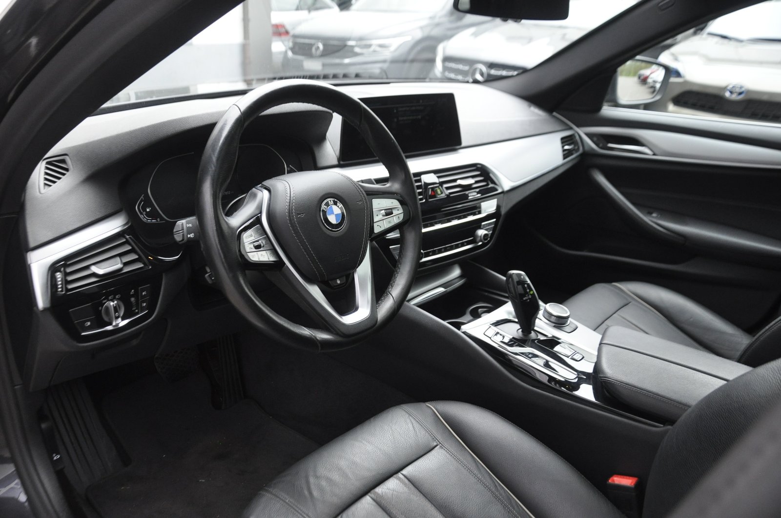 BMW 530e Touring Steptronic I Anhängerkupplung, Plug-in-Hybrid Petrol/Electric, Second hand / Used, Automatic - 6
